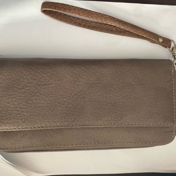 Nicole Miller wallet - Picture 2 of 2